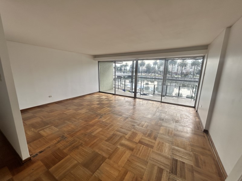 AVENIDA MARINA, VI�A DEL MAR, BARRIO PONIENTE...&nbsp; &nbsp; &nbsp; &nbsp; &nbsp; 
